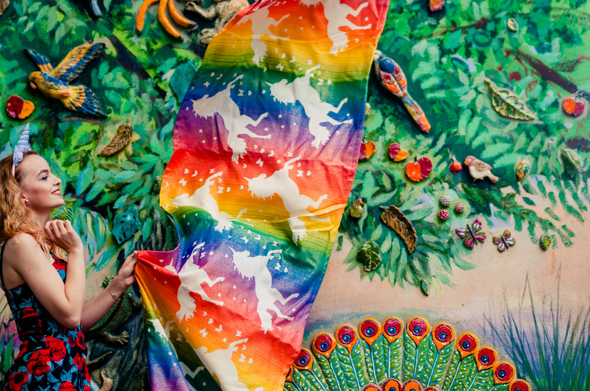 Pride Unicorn – Blink Blink